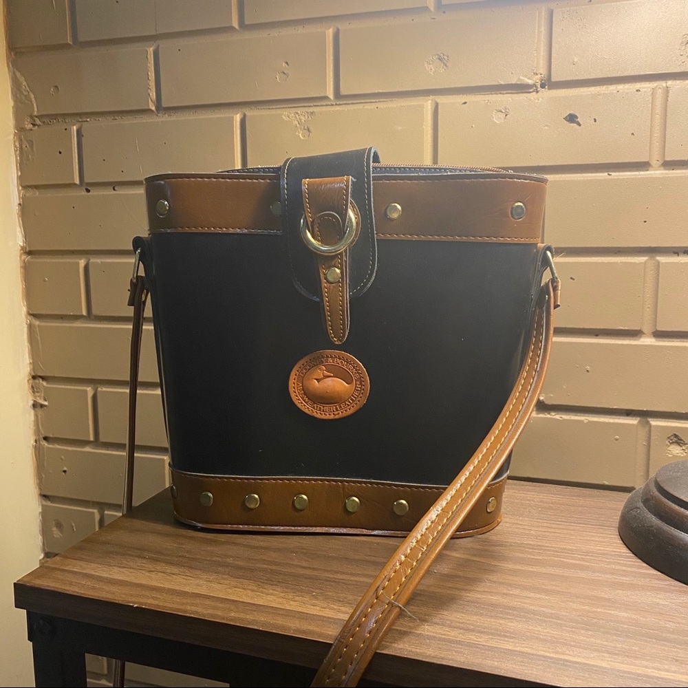 Vintage Dooney & Bourne Crossbody Purse